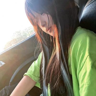 屋顶人海报